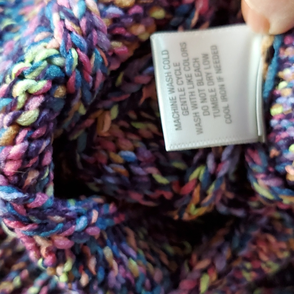 Sweater - Picture 6 of 7